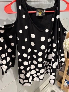 Vecceli Italy Black & White Polka Dot Cold-Shoulder Blouse